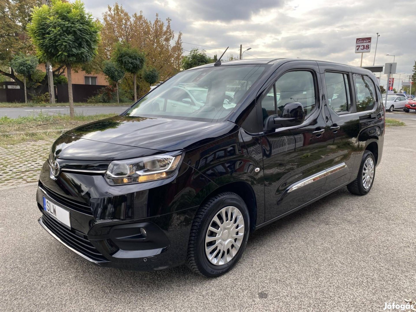 Toyota Proace City Verso 1.2T Shuttle L2H1 [7 s...
